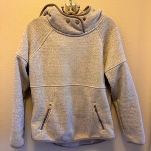Prana hooded pullover. Guc. Small. Grey. Heavy weight.